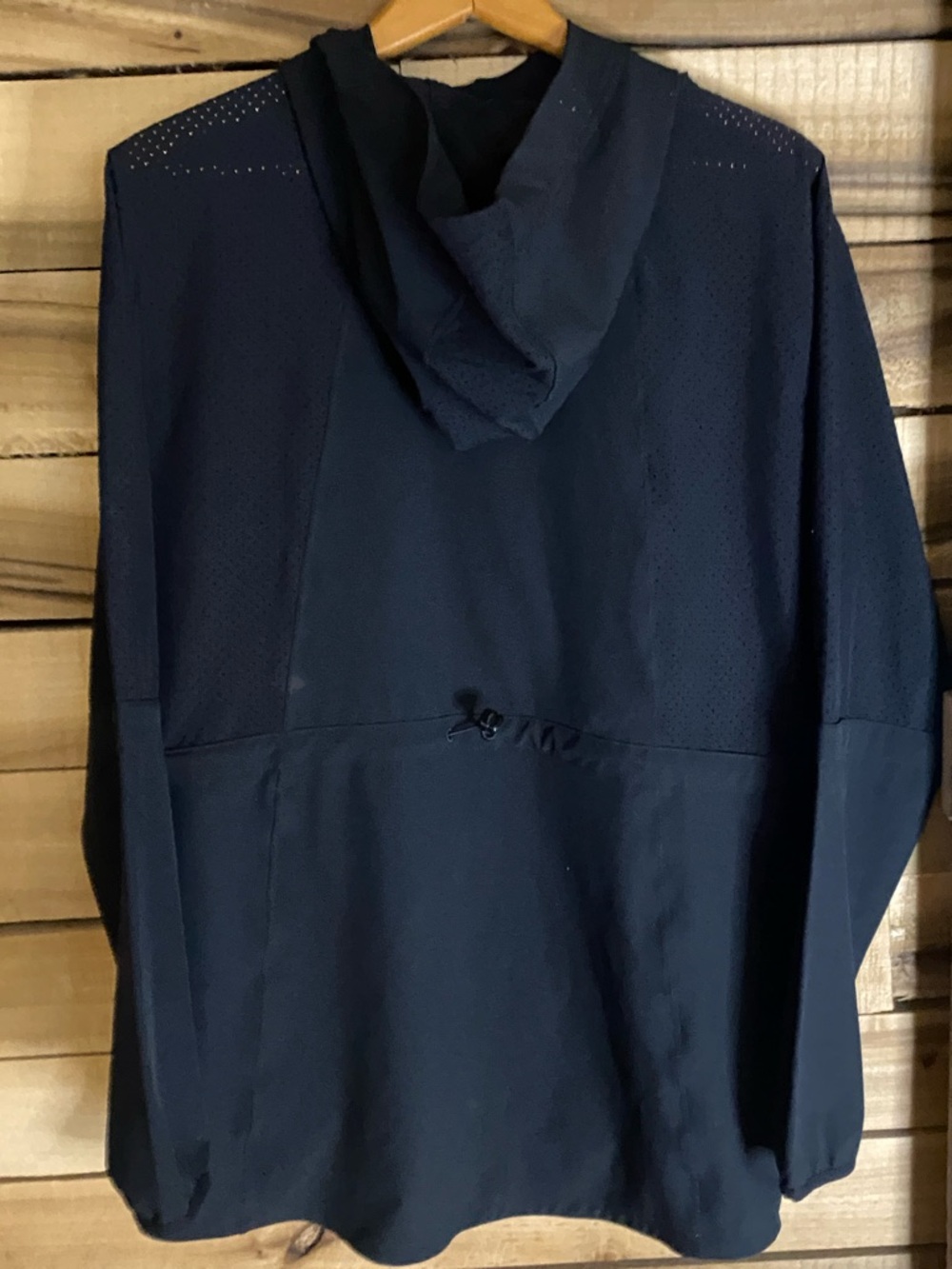 Under Armour Black Hooded Half-Zip Pullover size medium light weight - Picture 8 of 11